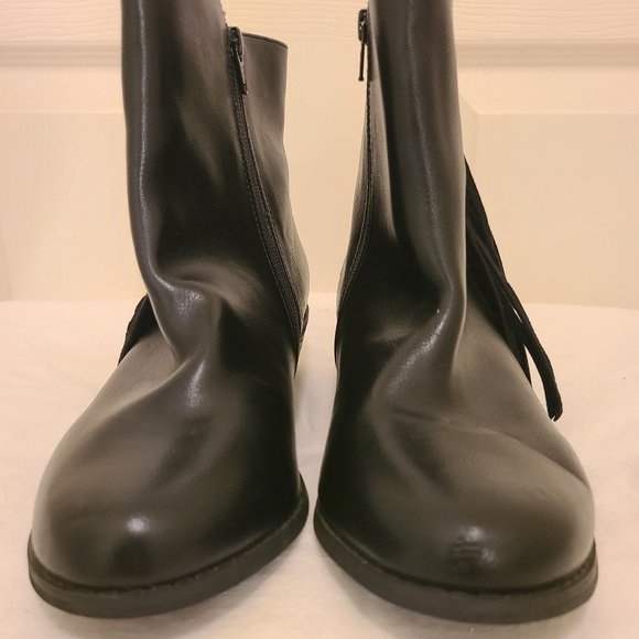 Comfortview Shorty Boots with Suede Fringe 8W - Picture 2 of 9